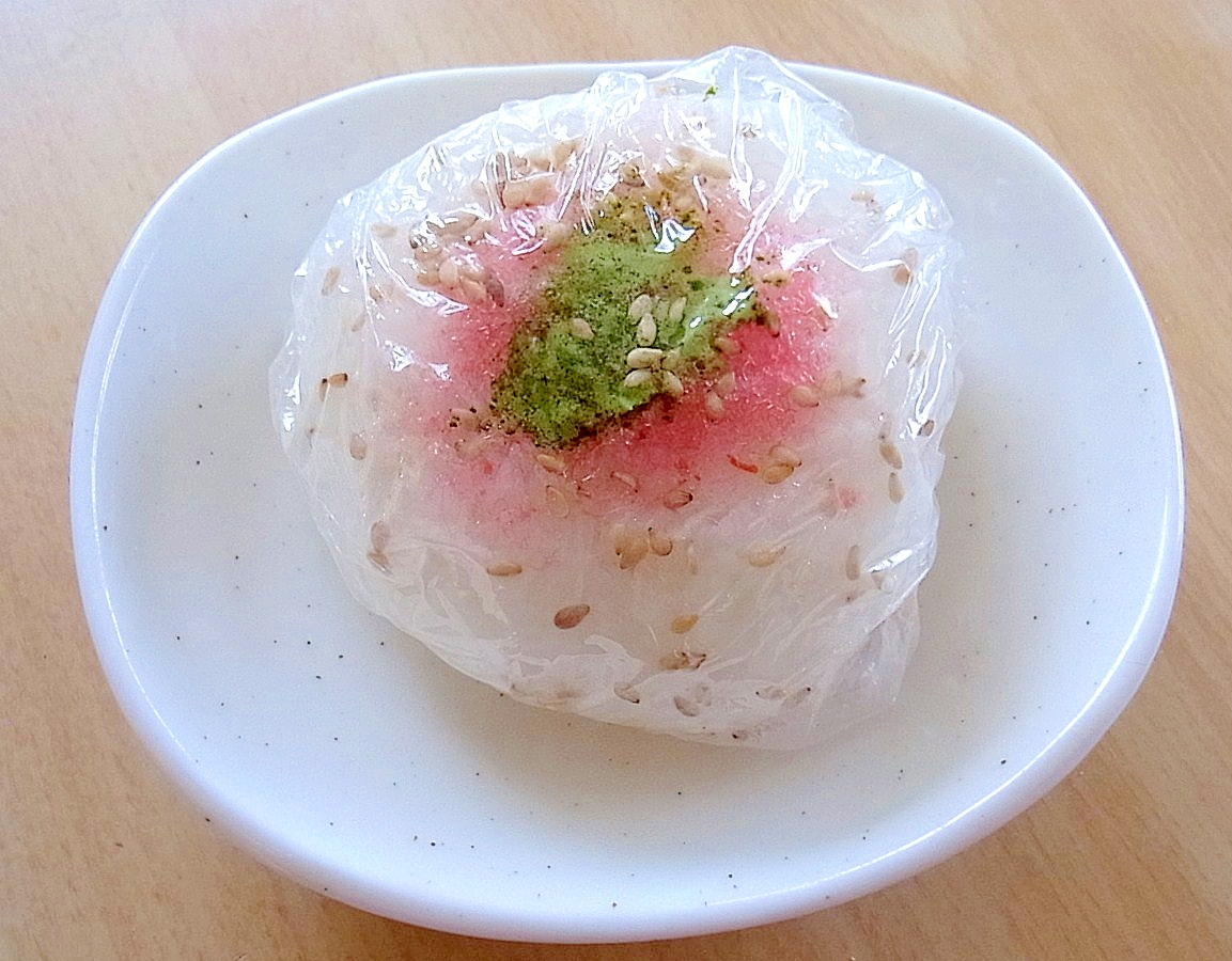 でんぶと抹茶のおにぎり