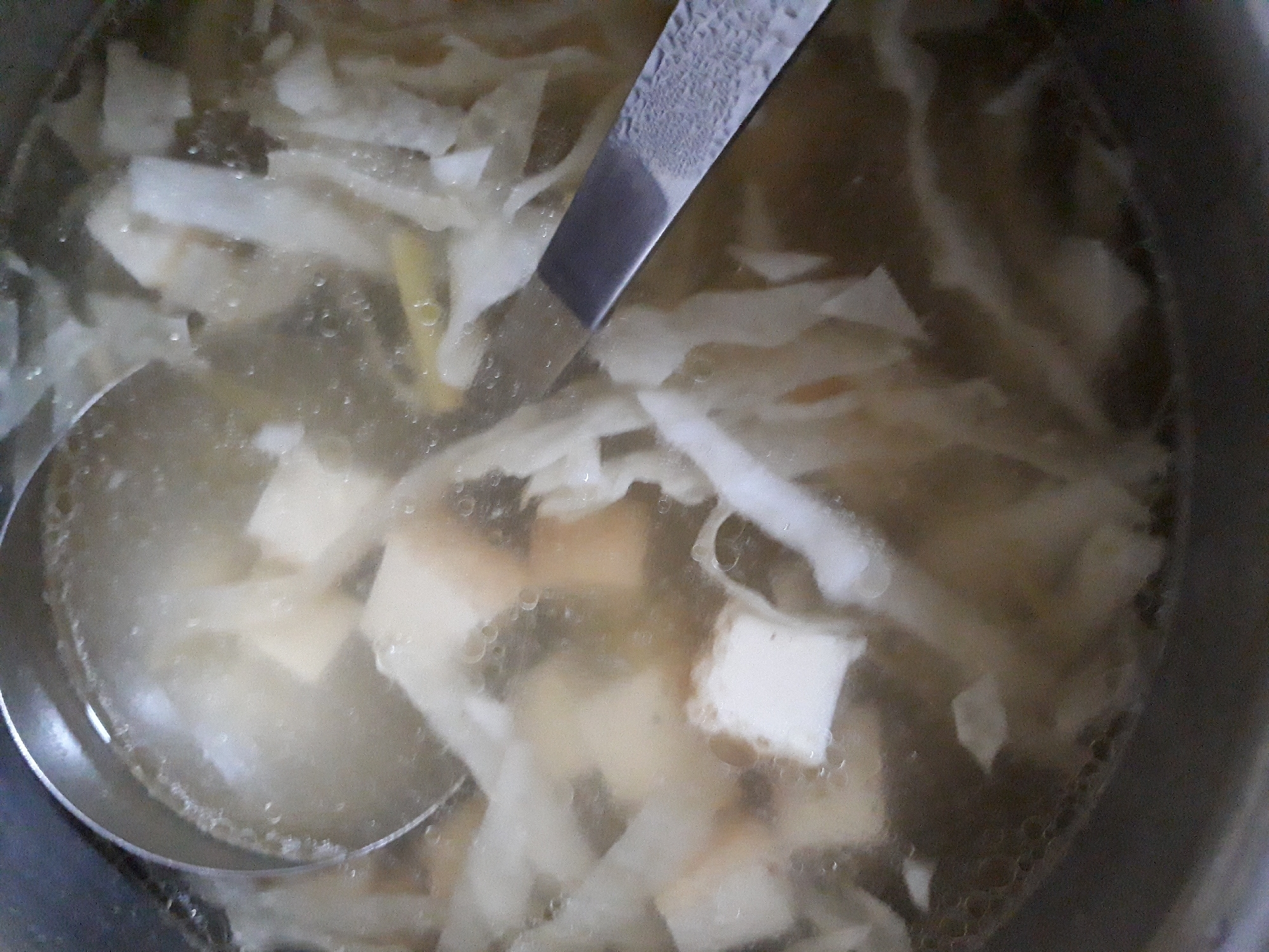厚揚げとキャベツの中華スープ