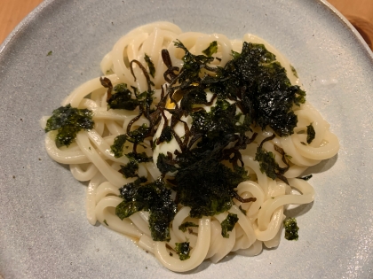 塩昆布と海苔がきいてて、しかも簡単に作れて美味しいうどんでした。