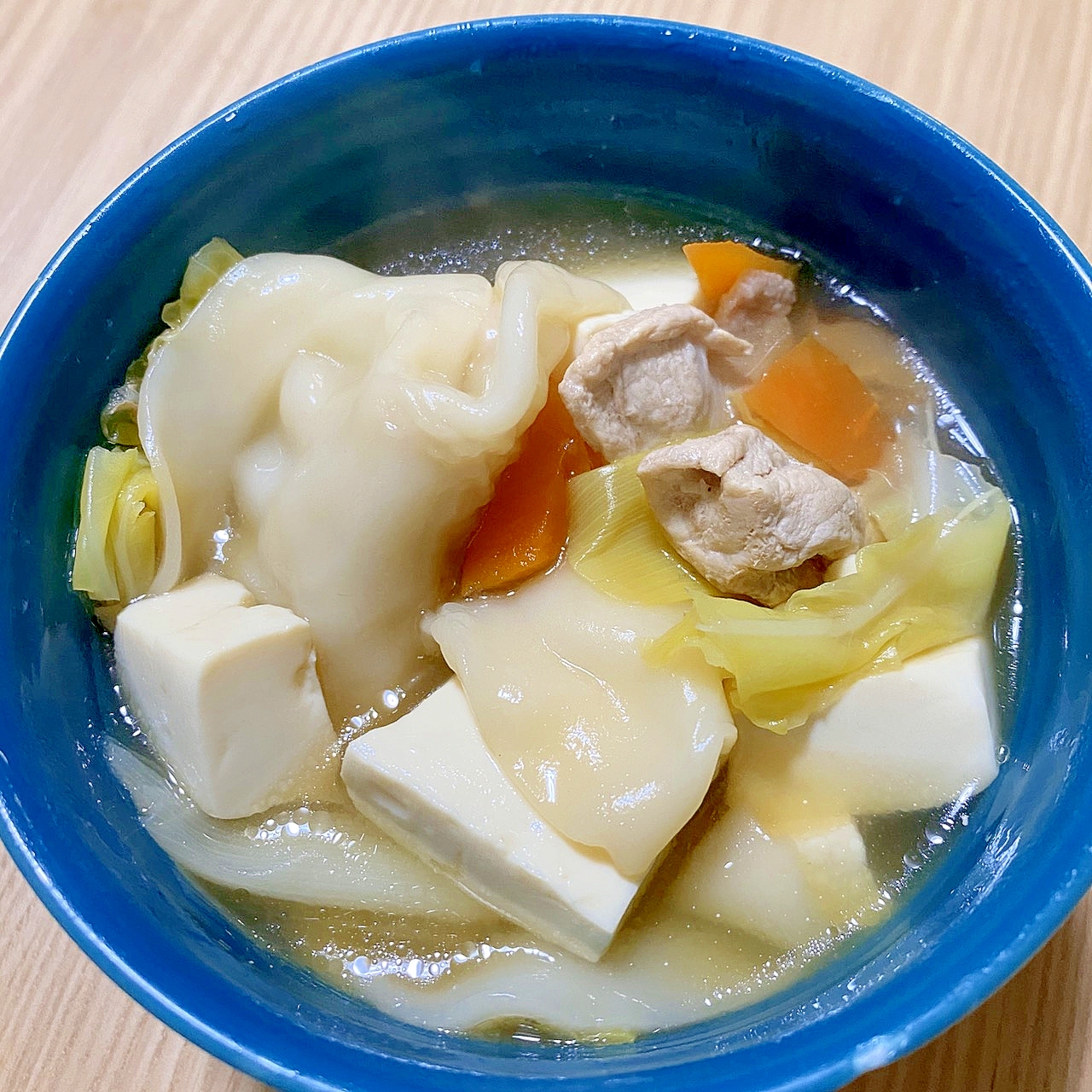 餃子入り豚汁