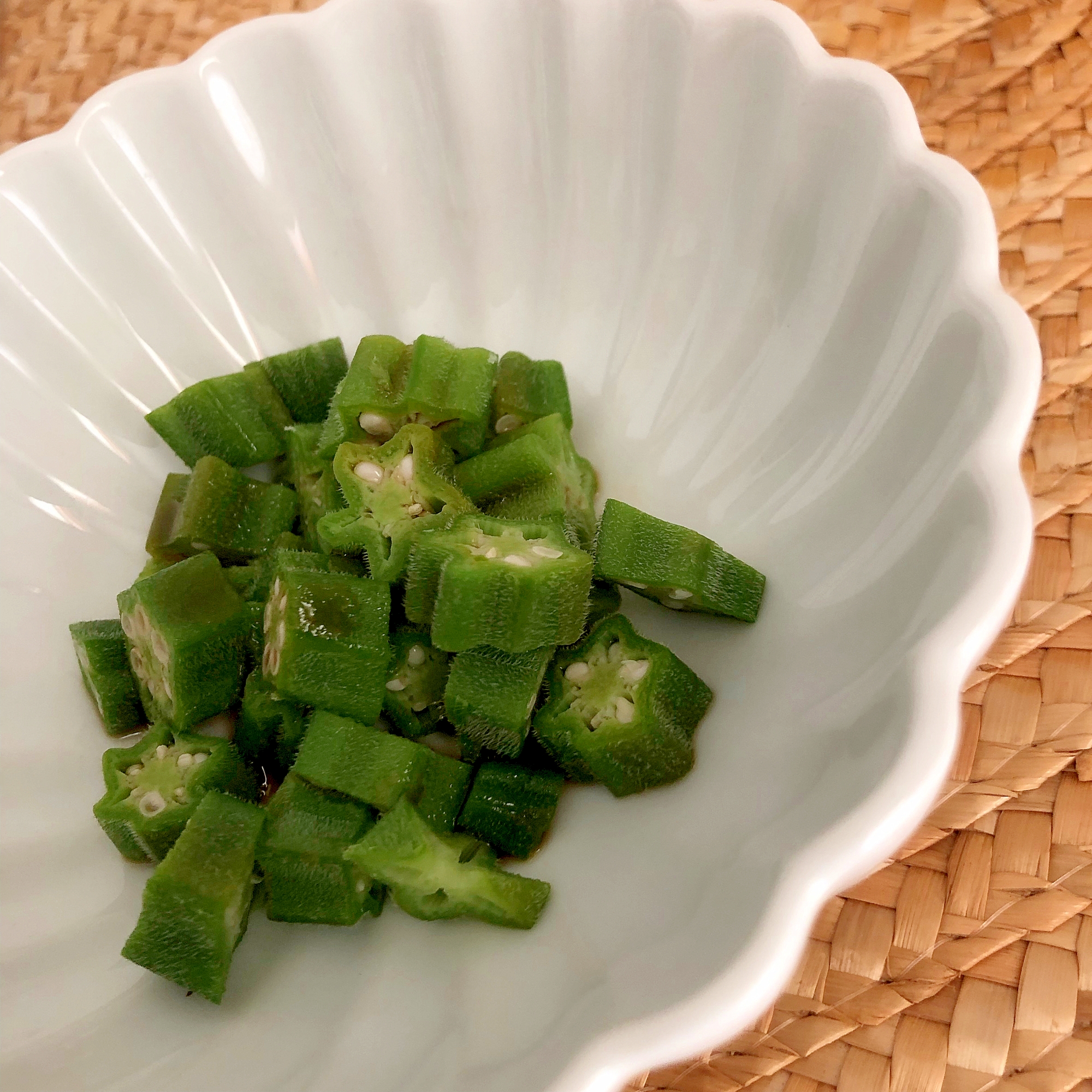 オクラの麺つゆとポン酢和え