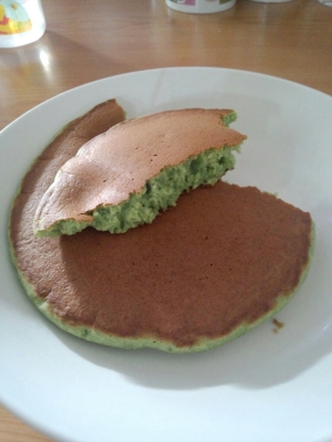 ほうれん草と果物のホットケーキ