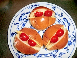 チーズとトマトのロールパンサンド レシピ 作り方 By らきおっち 楽天レシピ
