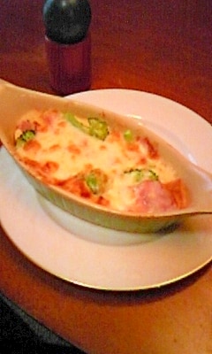 食パンで簡単キッシュ風☆節約・満腹メニュー レシピ・作り方 by