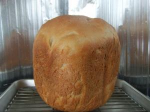 ホームベーカリーにお任せ基本の食パン