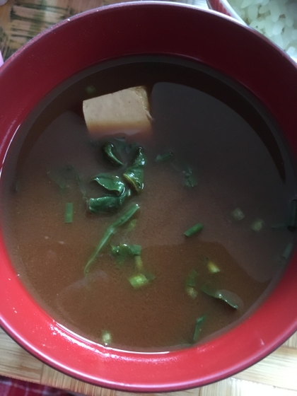 ほうれん草と豆腐の味噌汁