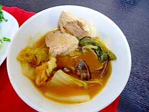豚肉とあさりのキムチスープ