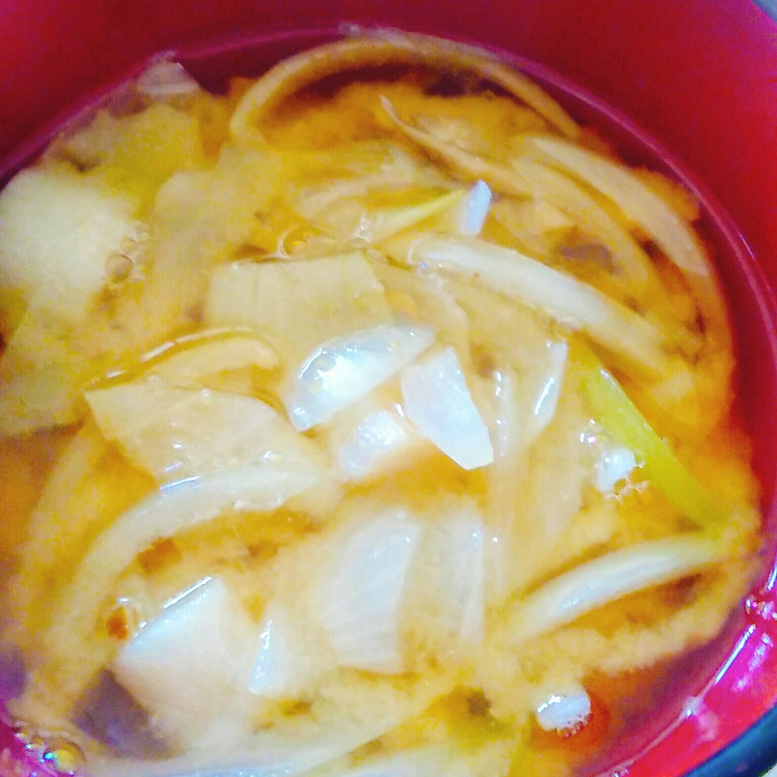 玉ねぎキャベツ冷凍舞茸の味噌汁