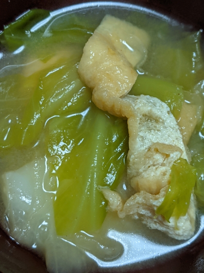 キャベツと油揚げとえのきの味噌汁