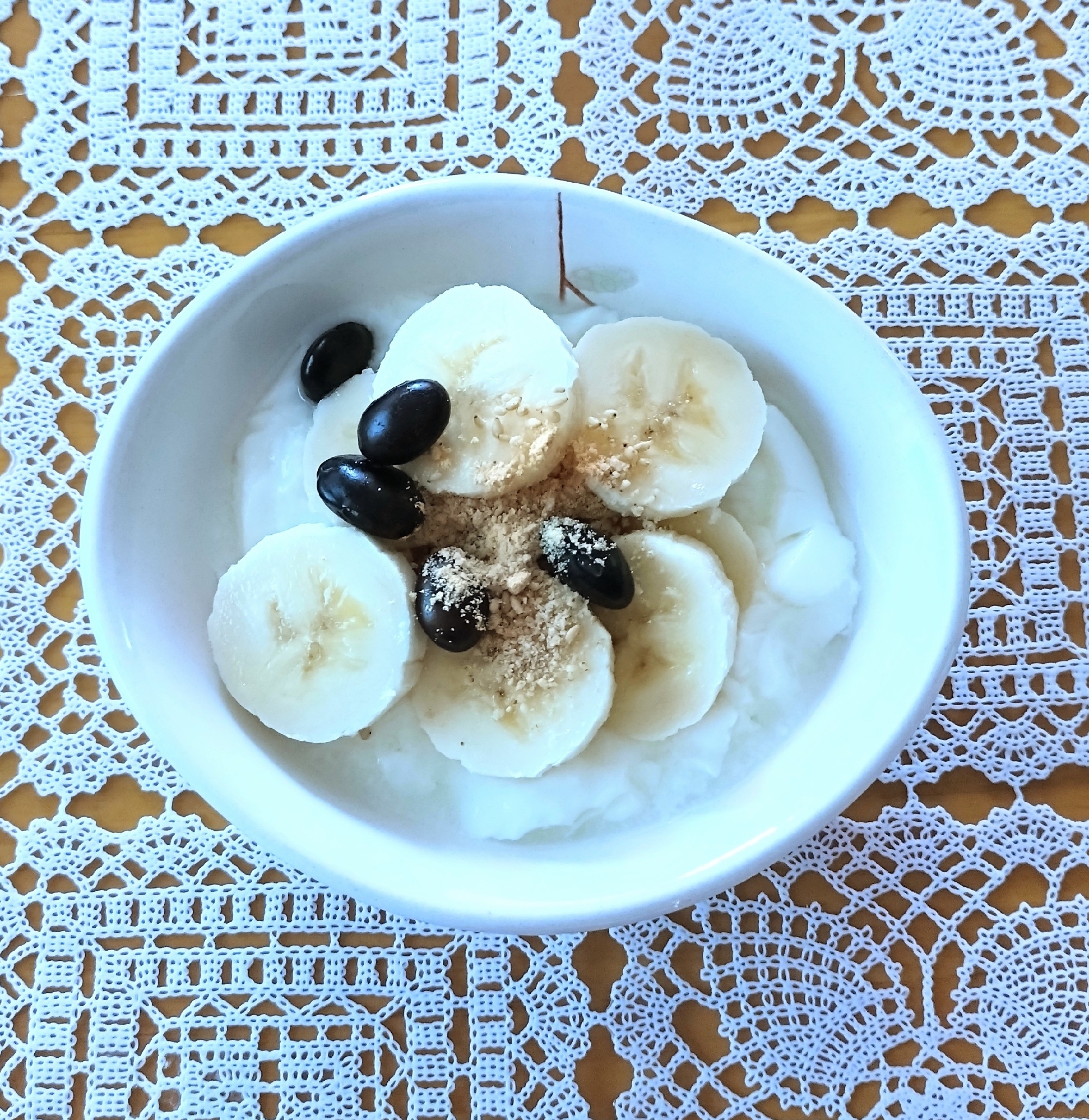 バナナと黒豆の胡麻ヨーグルト◇