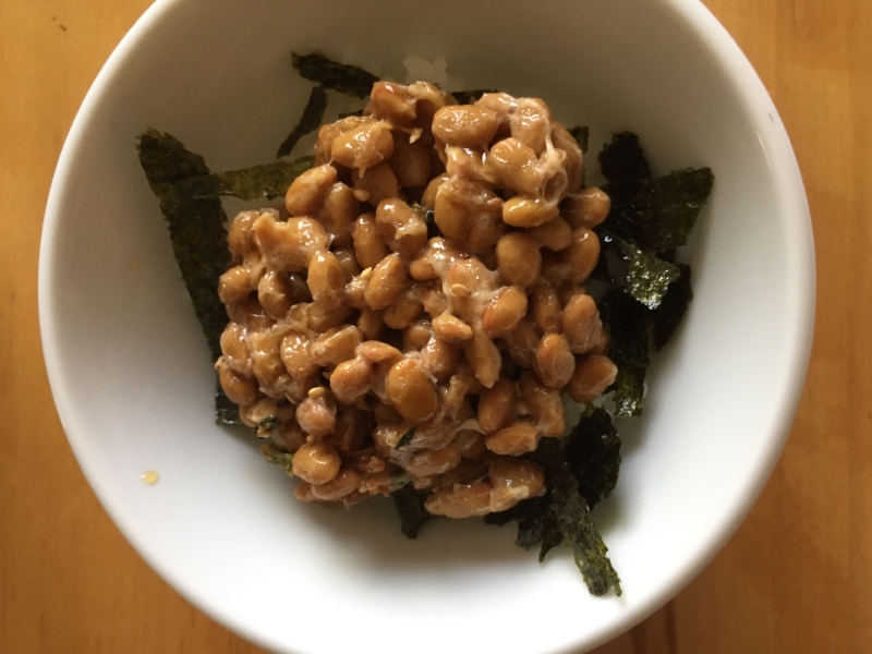 ちりめん山椒ふりかけと納豆の簡単丼