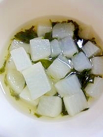 大根とわかめの味噌汁 離乳食後期 レシピ 作り方 By Bebeko611 楽天レシピ