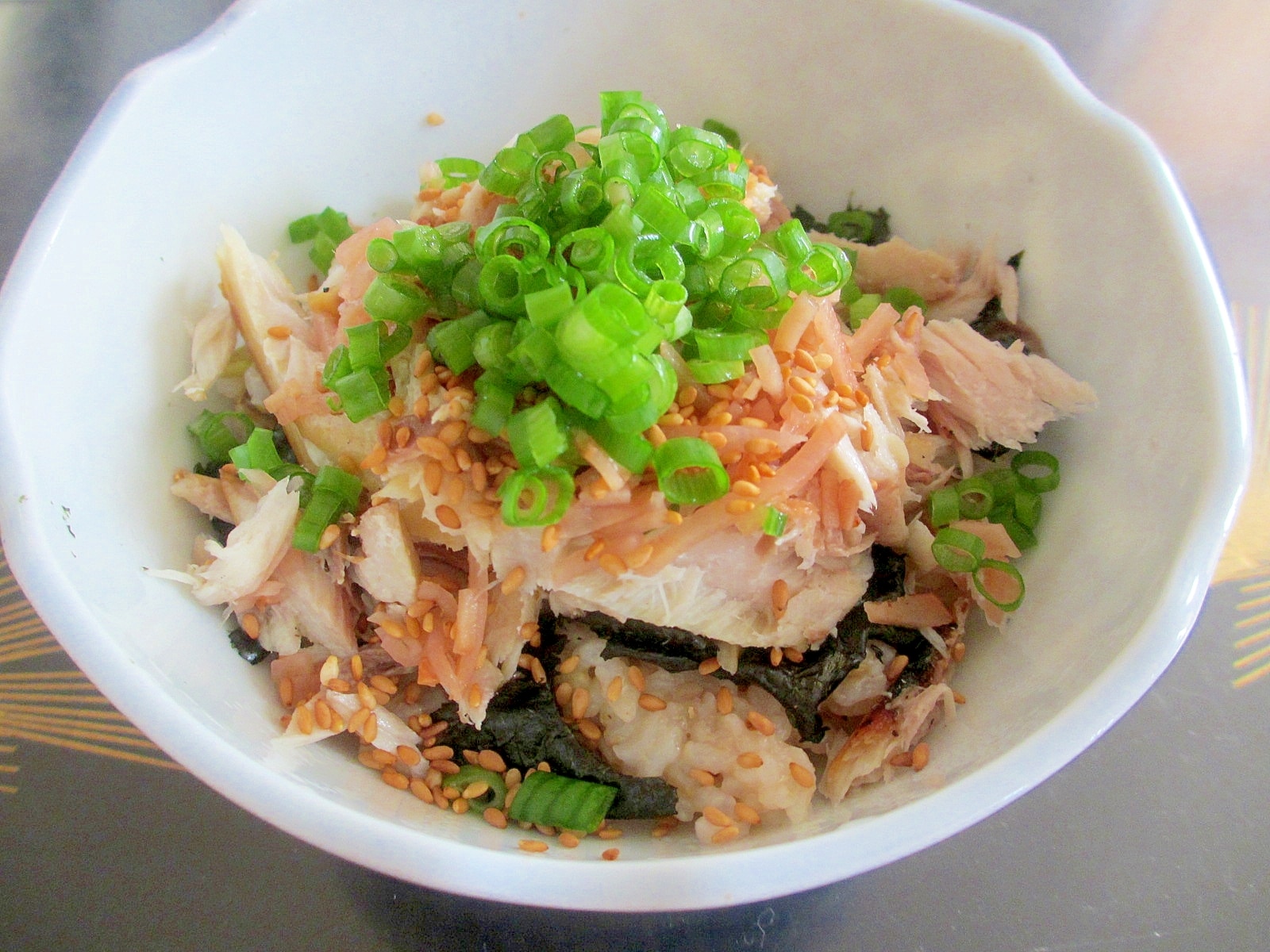 焼きサバほぐし丼 レシピ・作り方 by mococo05 - 楽天レシピ