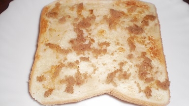 トーストに蜂蜜に生姜は発酵生姜絵を乗せて薄くきれいにとはいかなかったですが美味しかったです(^^♪
