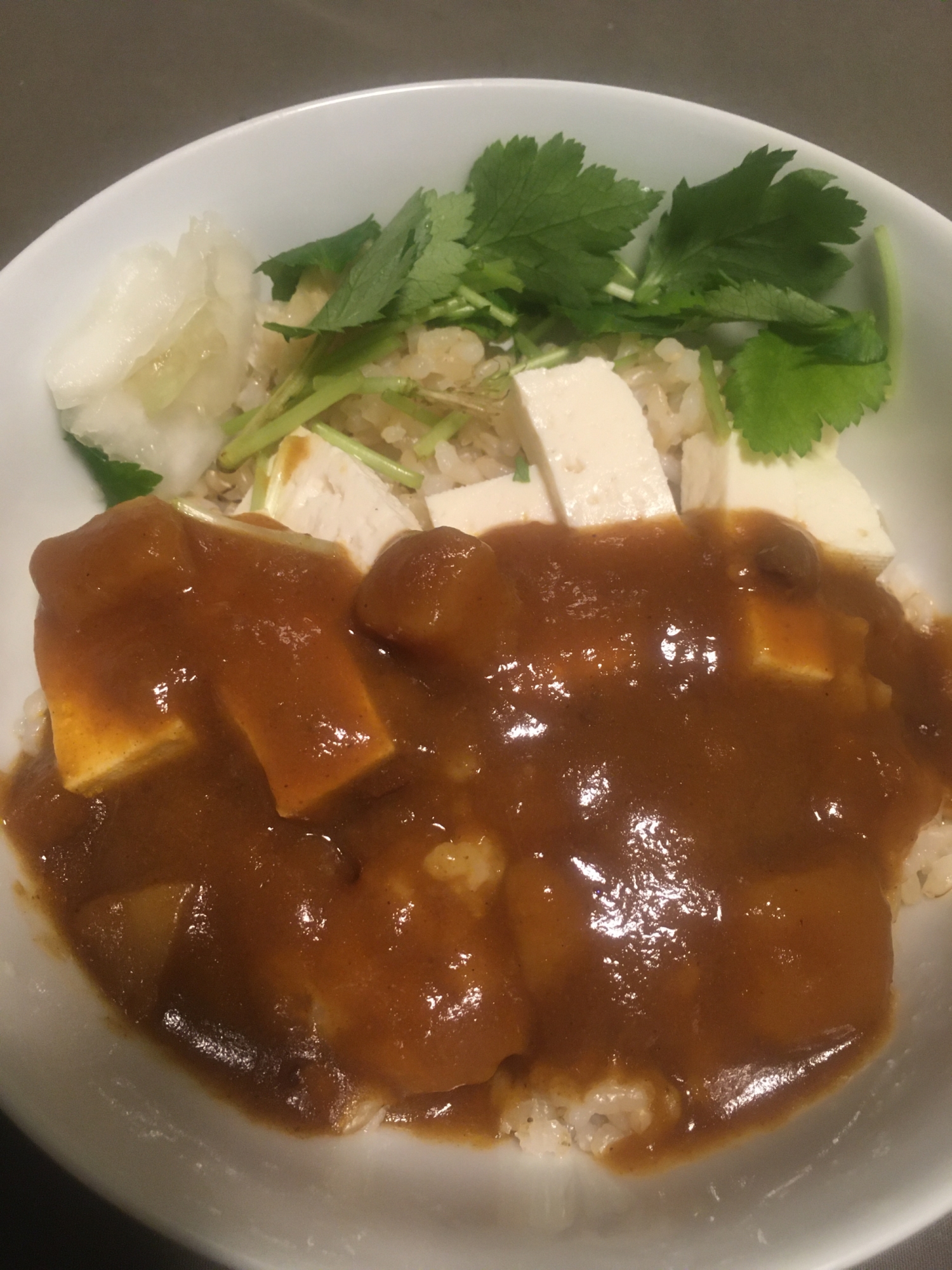 豆腐と三つ葉の玄米カレー