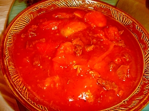 たっぷり食べたい！牛肉とトマトのボリューム煮