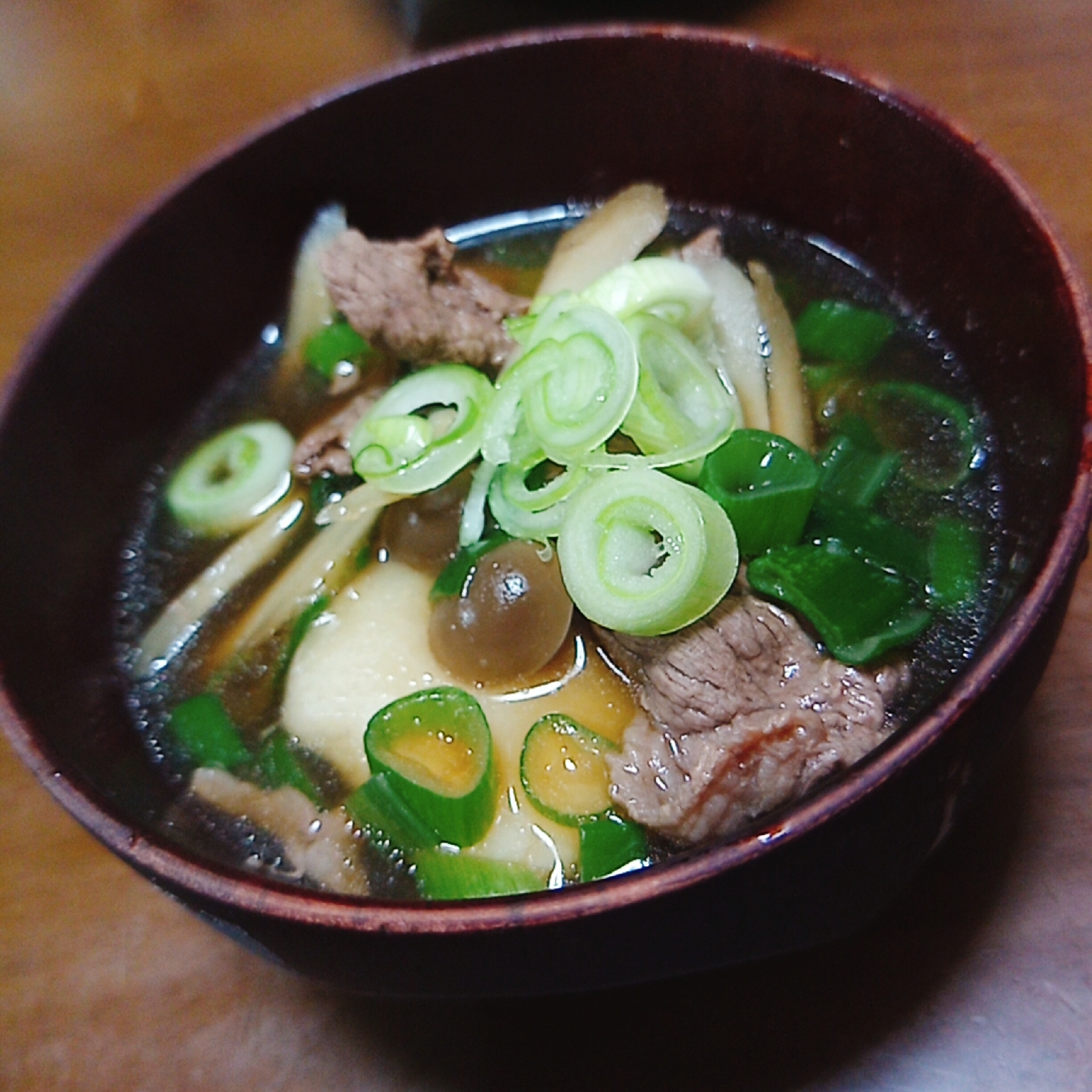 山形名物！無水鍋で芋煮(牛肉醤油味)本場のレシピ