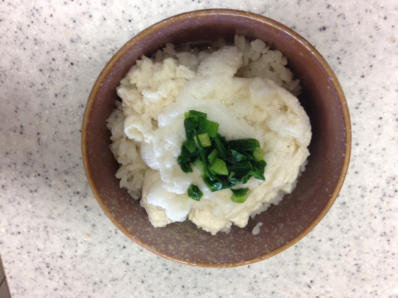 ふわふわ白身玉子丼