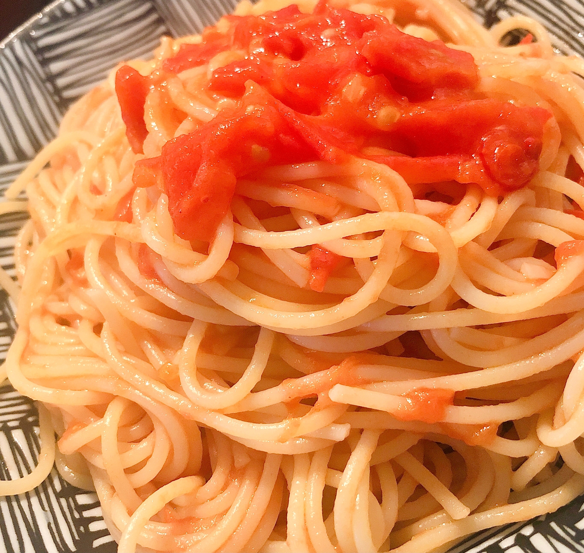 トマトの旨味を味わう♡トマトペペロンチーノ