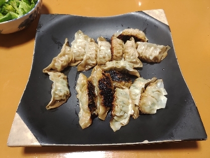 納豆チーズ入り★焼き餃子