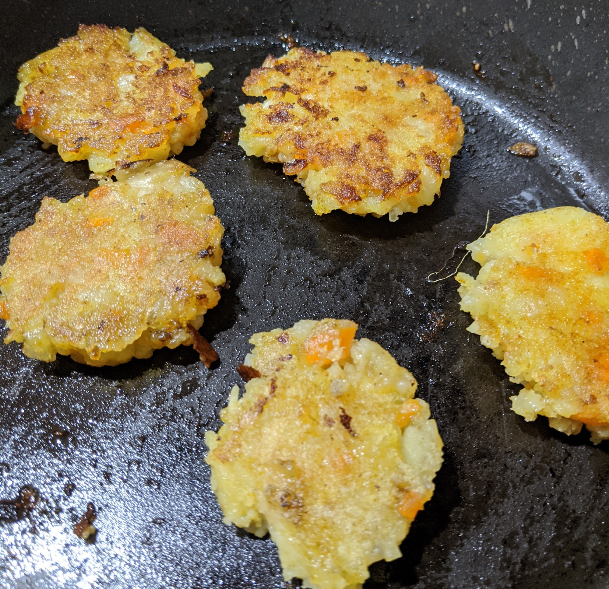 簡単♪子どももパクパク♡カレーじゃがいももち