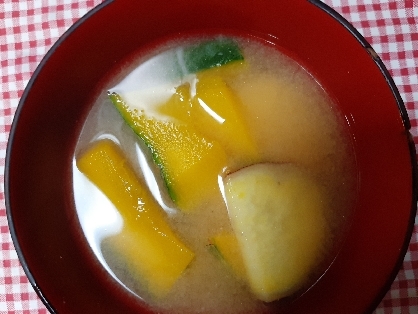 南瓜とさつま芋のお味噌汁