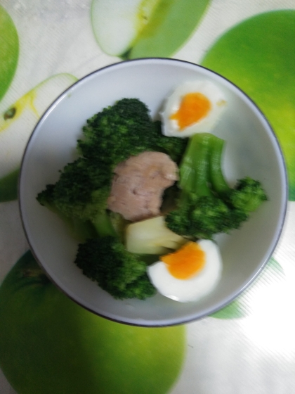 がっつり食べられて
満足のサラダ
ごちそうさまでした(@_@)