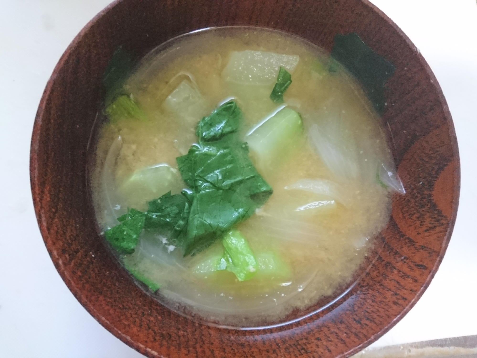 はぐら瓜と玉葱と小松菜の味噌汁
