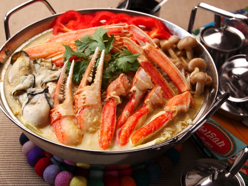 プーパッポンカリー風鍋(カニのココナッツカレー鍋)