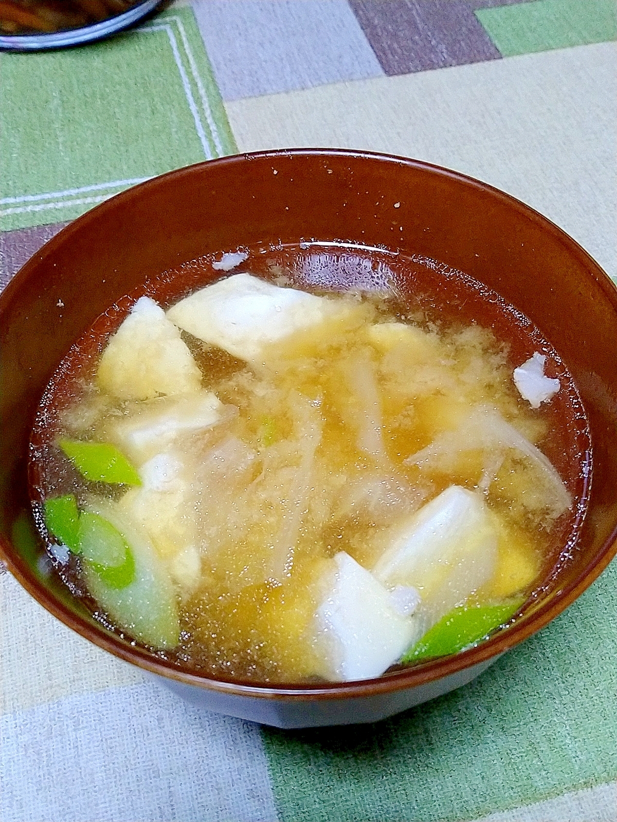 豆腐とねぎの味噌汁