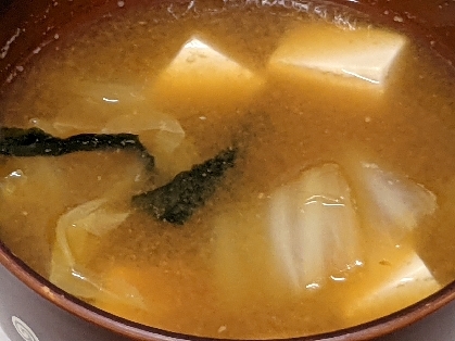 白菜柔らか♡ 豆腐とわかめのお味噌汁