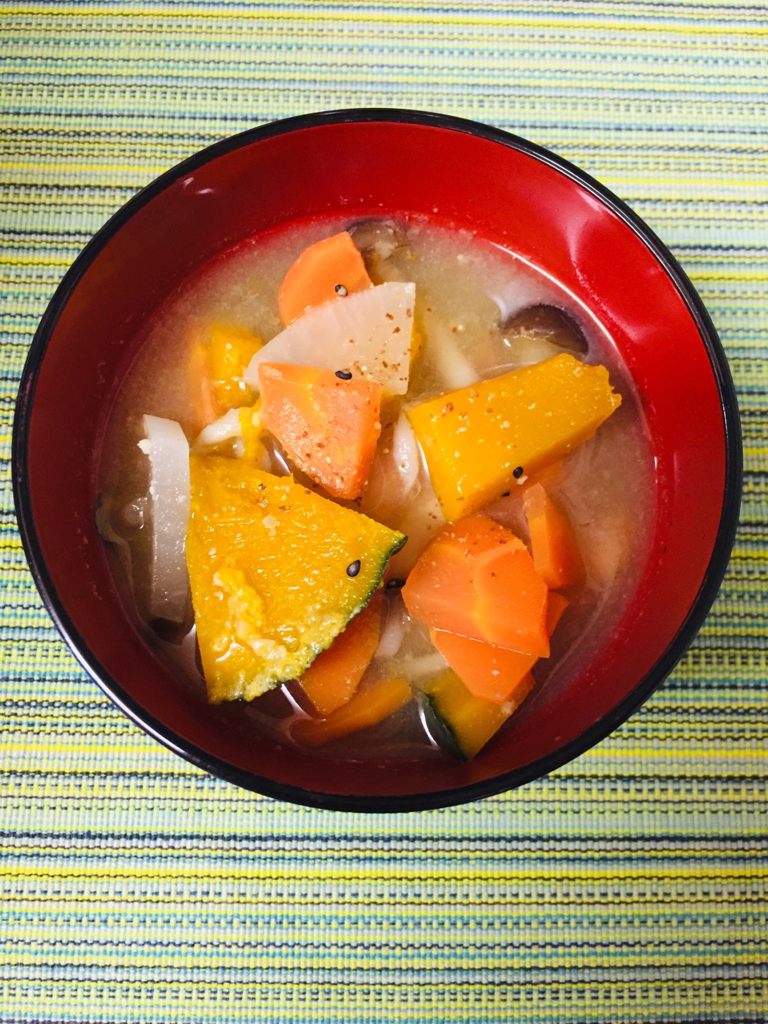 かぼちゃと野菜たくさんお味噌汁