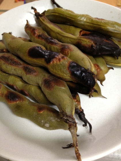 焼きそら豆は初。豆の風味がUPしたようで、大変美味しかったです。そら豆は次からコレっ！！