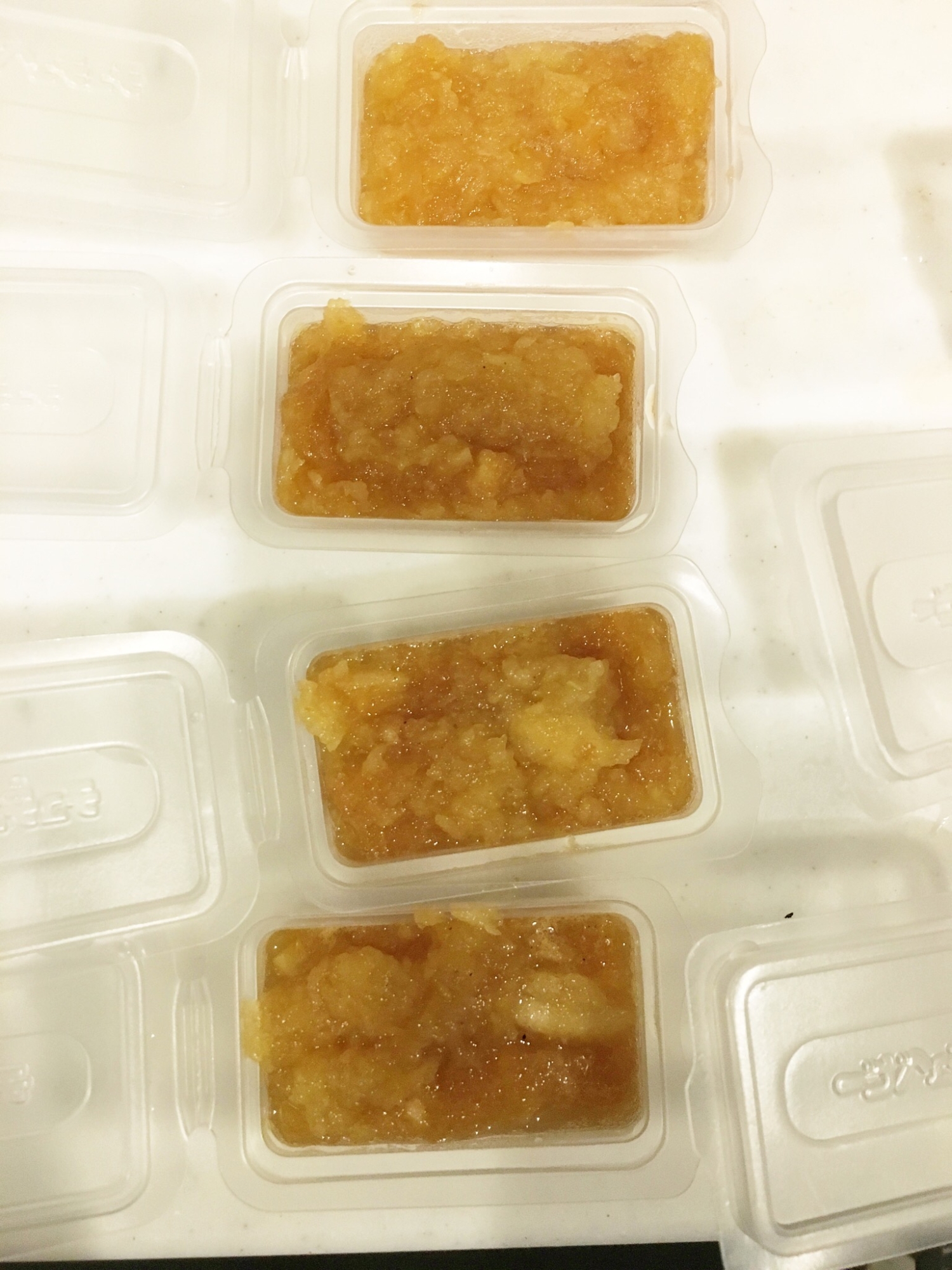 離乳食!初めてのりんご♬冷凍保存用