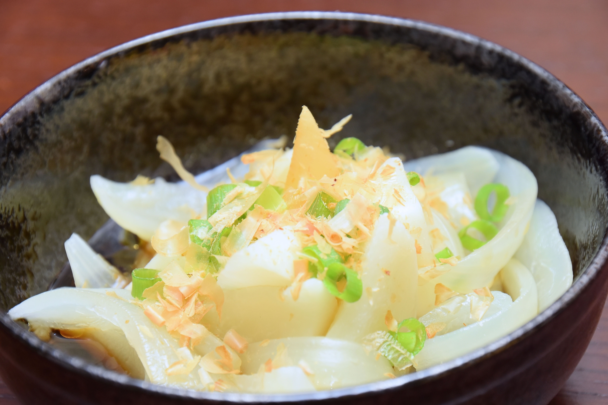 電子レンジだけ！タマネギとカブの蒸しお浸し