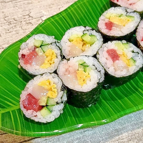 マグロとホタテ入り中巻き♪