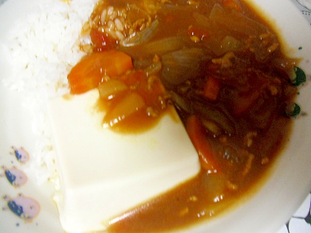 豆腐カレーライス　隠し味にみそ