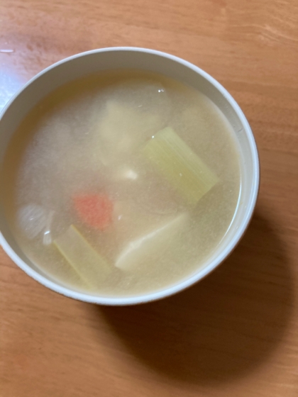 豆腐と長ネギの味噌汁