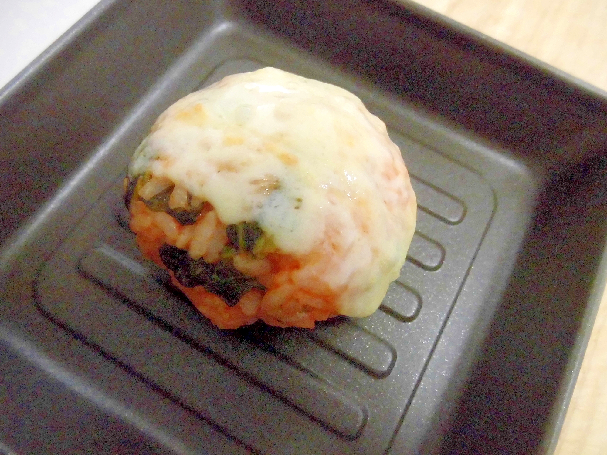 長野県　野沢菜のケチャップチーズおにぎり