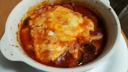 ナスとトマトをミートソースで煮込んでみました♪

とっても美味しかったです(*^^*)