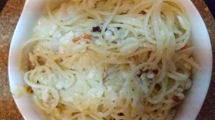 余ったシチューでパスタグラタン