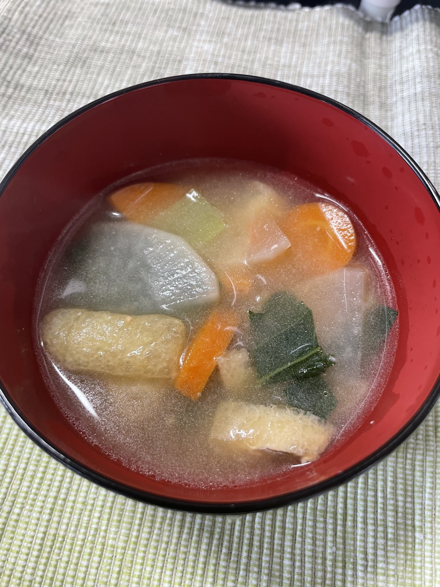 うまみを活かす！塩麹入り野菜丸ごと味噌汁