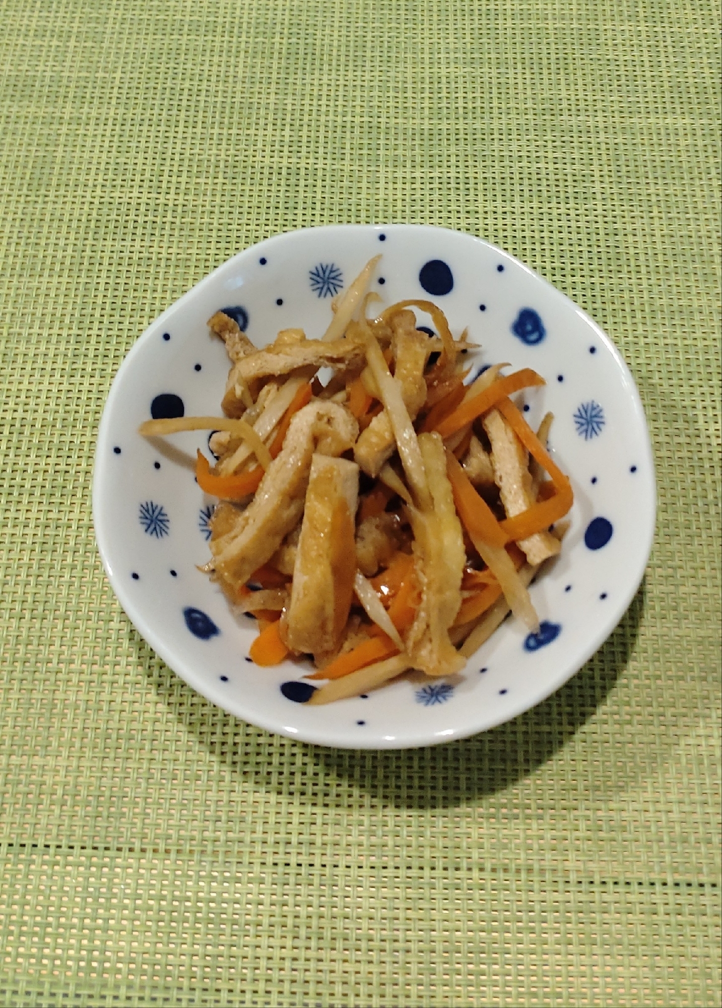 お弁当にも♡油揚とごぼうと人参の甘辛炒め