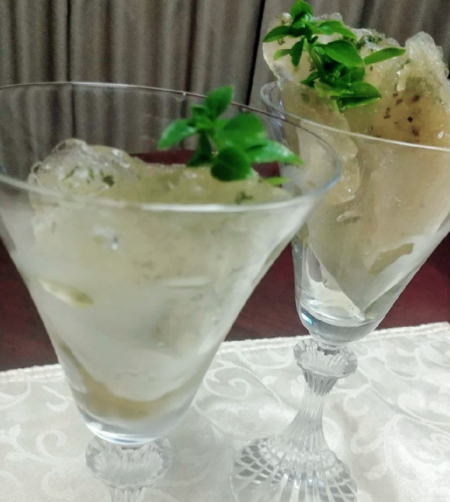 旅館風バジルのシャーベット