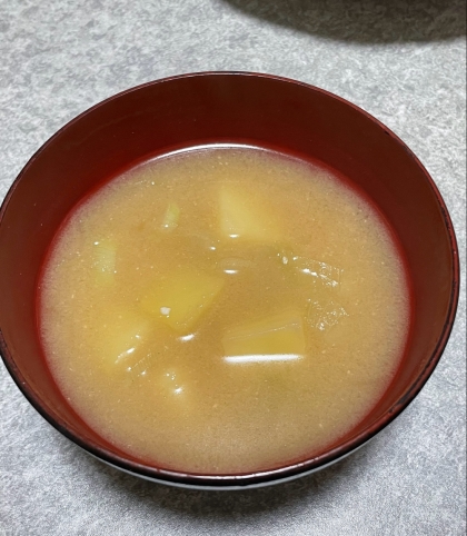 じゃがいもと生姜の味噌汁