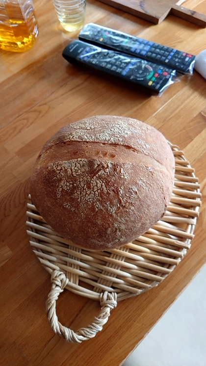 ほぼ捏ねない材料5つ油牛乳なし☆超簡単カンパーニュ