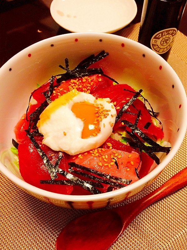 韓国風まぐろユッケのピリ辛丼ぶり