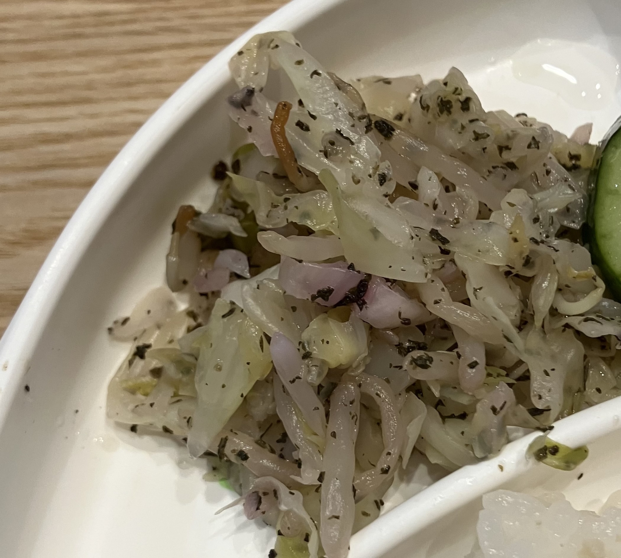 赤紫蘇ふりかけとキャベツの炒め物