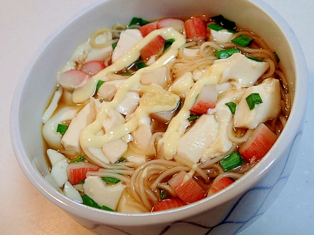 豆腐とカニカマとニラのにゅう麺＊生姜マヨかけ♬