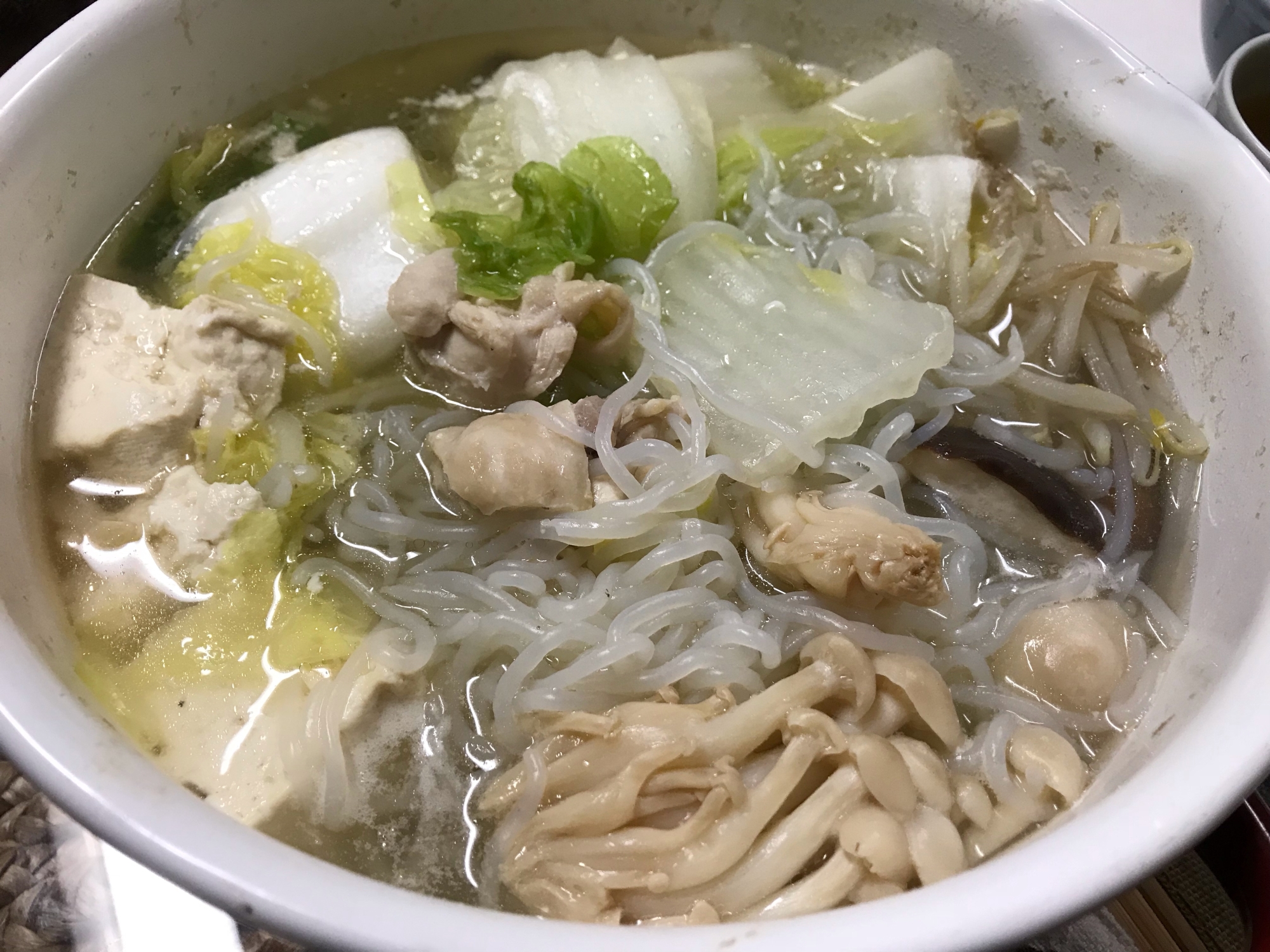 鶏肉と野菜たっぷり水炊き